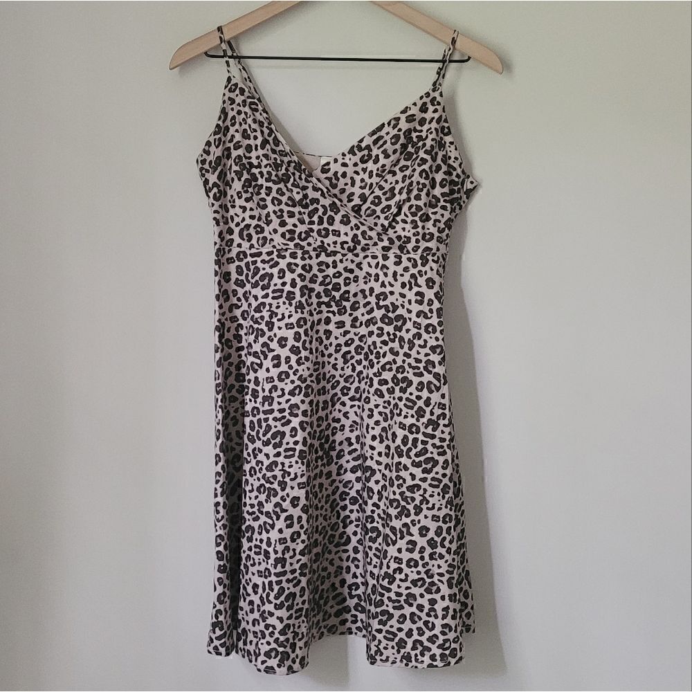 New Bailey's Blossoms Alredine Leopard Pinted Wrap Mommy & Me Dresses Sz S & 3T